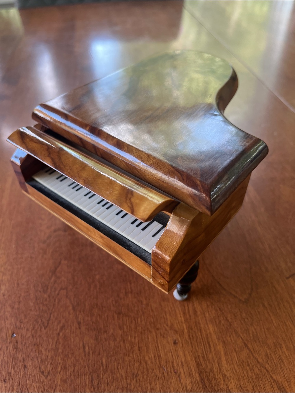 Swiss Reuge 18 note mechanical movement grand piano olive wood music box vintage